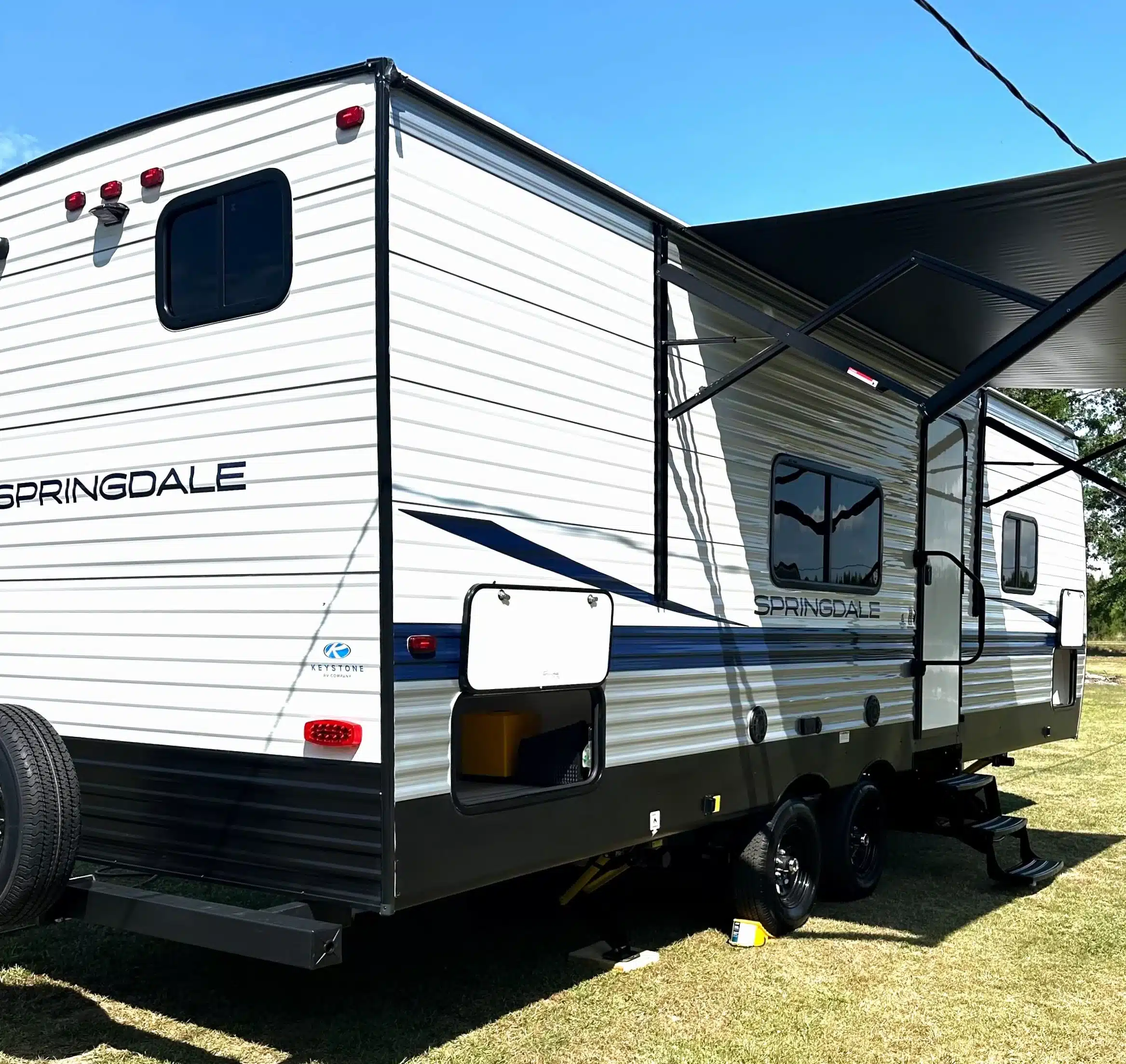 Springdale travel-trailer rental at 4 County RV Park & Campground