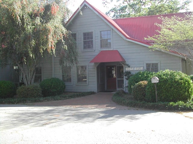 Registration office, General Store, and Golf Pro Shop at Americus KOA Journey