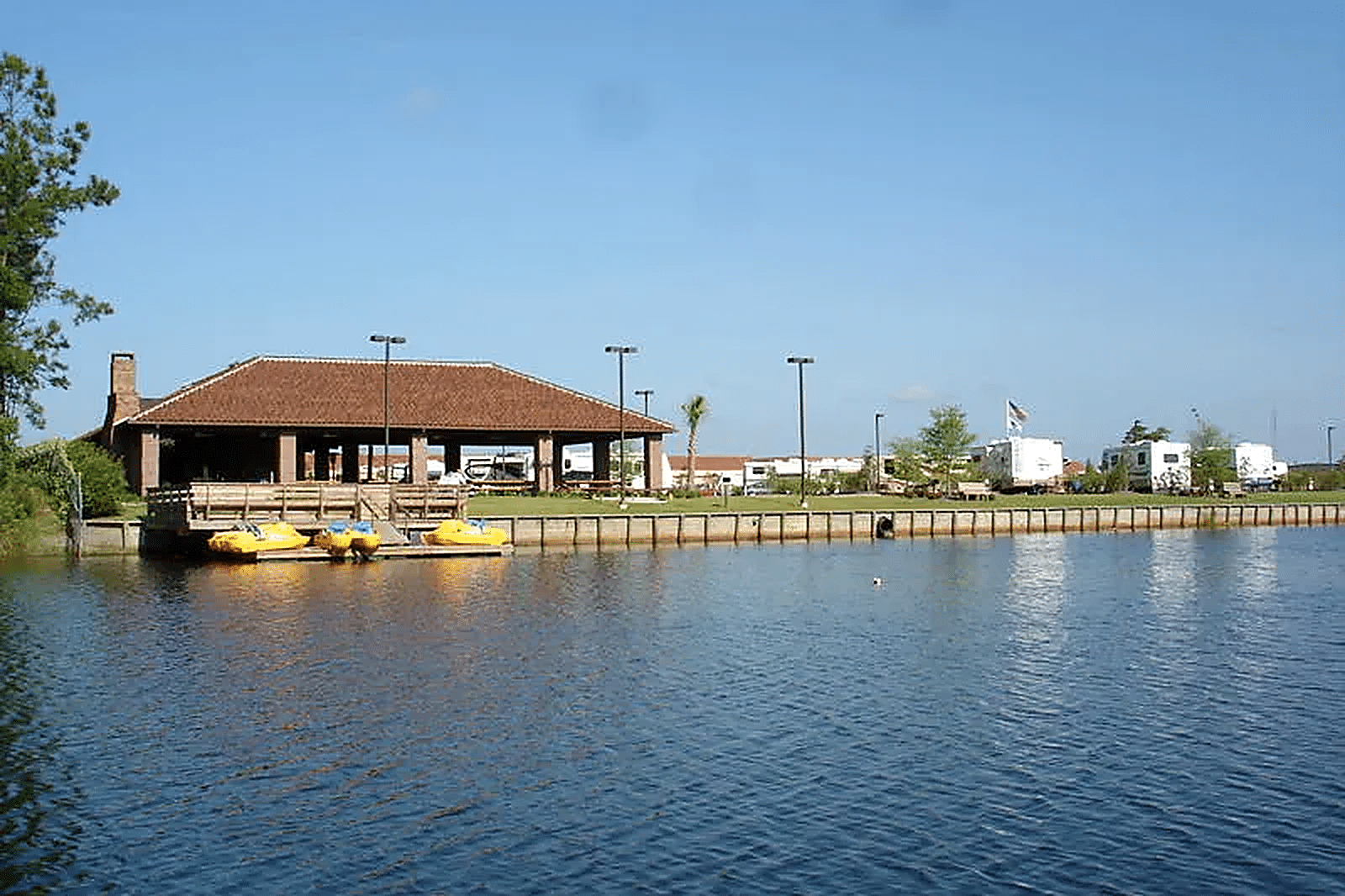 Lakeside RV sites at Coastal Georgia RV Resort
