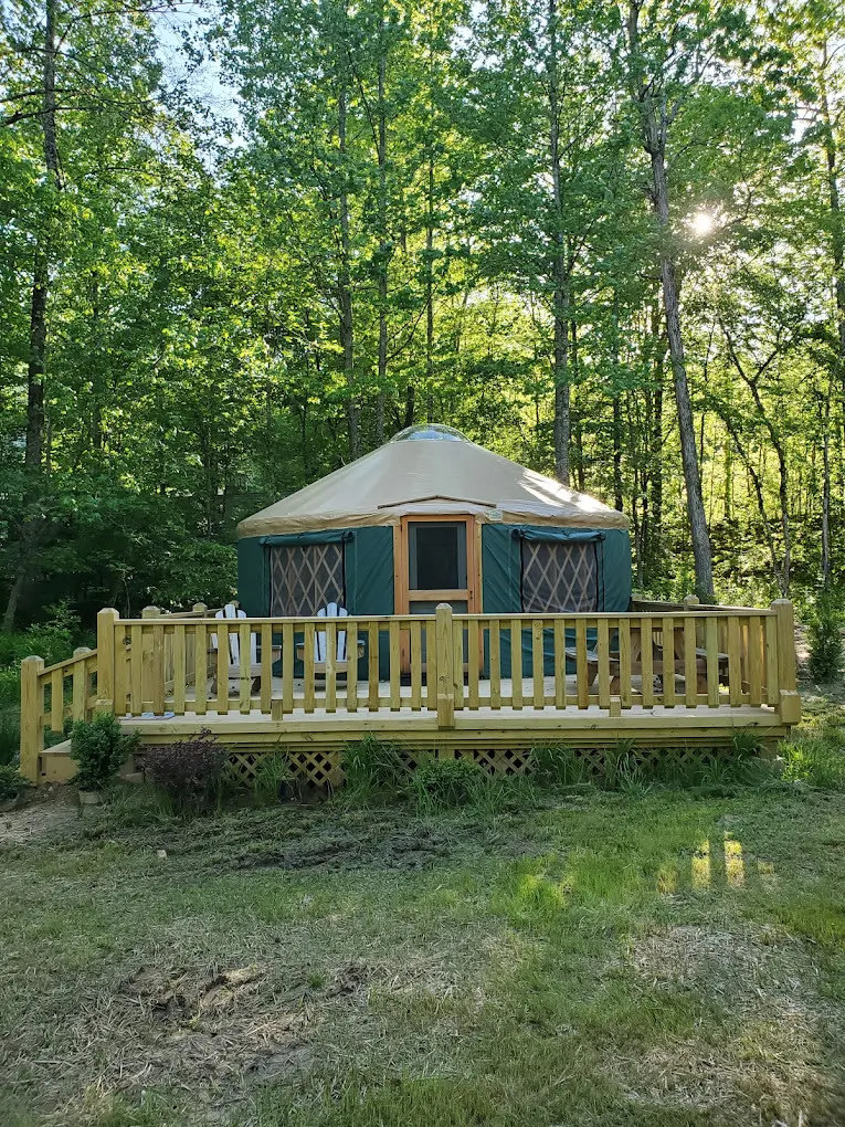 Yurt and deck at Jenny's Creek