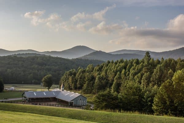 Horse stables featured on the R-Ranch amenities page